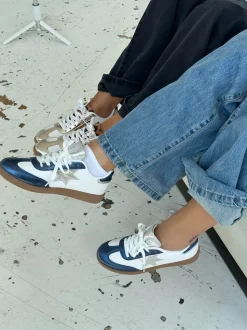 Accra sneakers med stjerne - Hvid/navy
