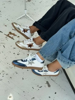 Accra sneakers med stjerne - Hvid/navy