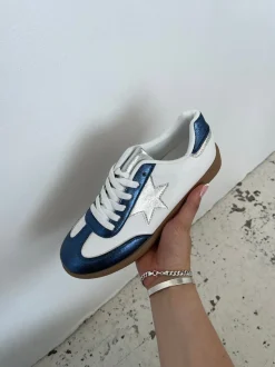 Accra sneakers med stjerne - Hvid/navy