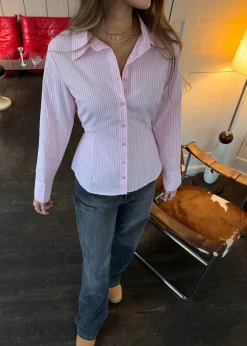 Alberte figursyet skjorte med striber - Lyserød/hvid
