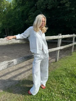 Alina skjorte med striber - Hvid/sort