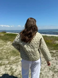Alisa mønstret quiltet jakke - Grøn/beige