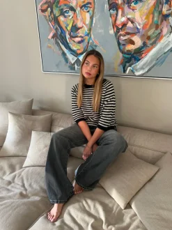 Almina strikket t-shirt med striber - Sort/hvid