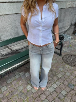 Alsine figursyet skjorte i hør - Hvid