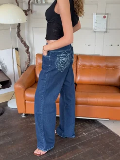 Alvina jeans med blomsterdetalje - Mørk denim