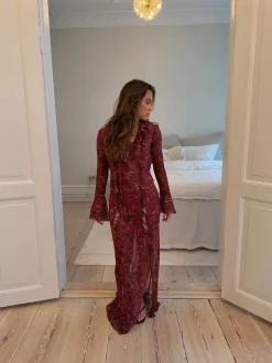 Amy kjole med blomster - Lilla/vinrød