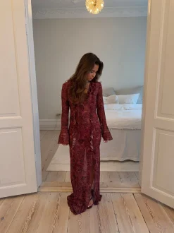 Amy kjole med blomster - Lilla/vinrød