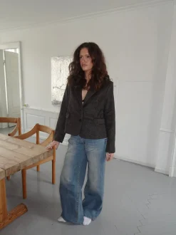 Anahita kort blazer - Mørkebrun/Sort