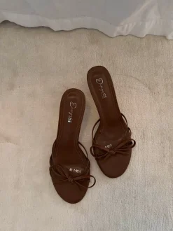 Anna mules med sløjfedetalje - Brun