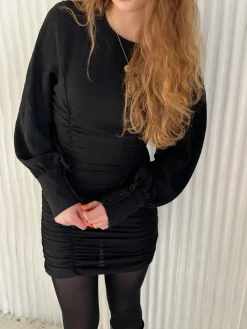 Anna Olympia scrunchkjole - Sort