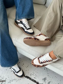 Apia sneakers - Hvid/sølv og sort