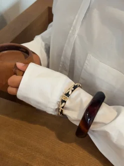 Arna armbånd med blomster - Sort/guld