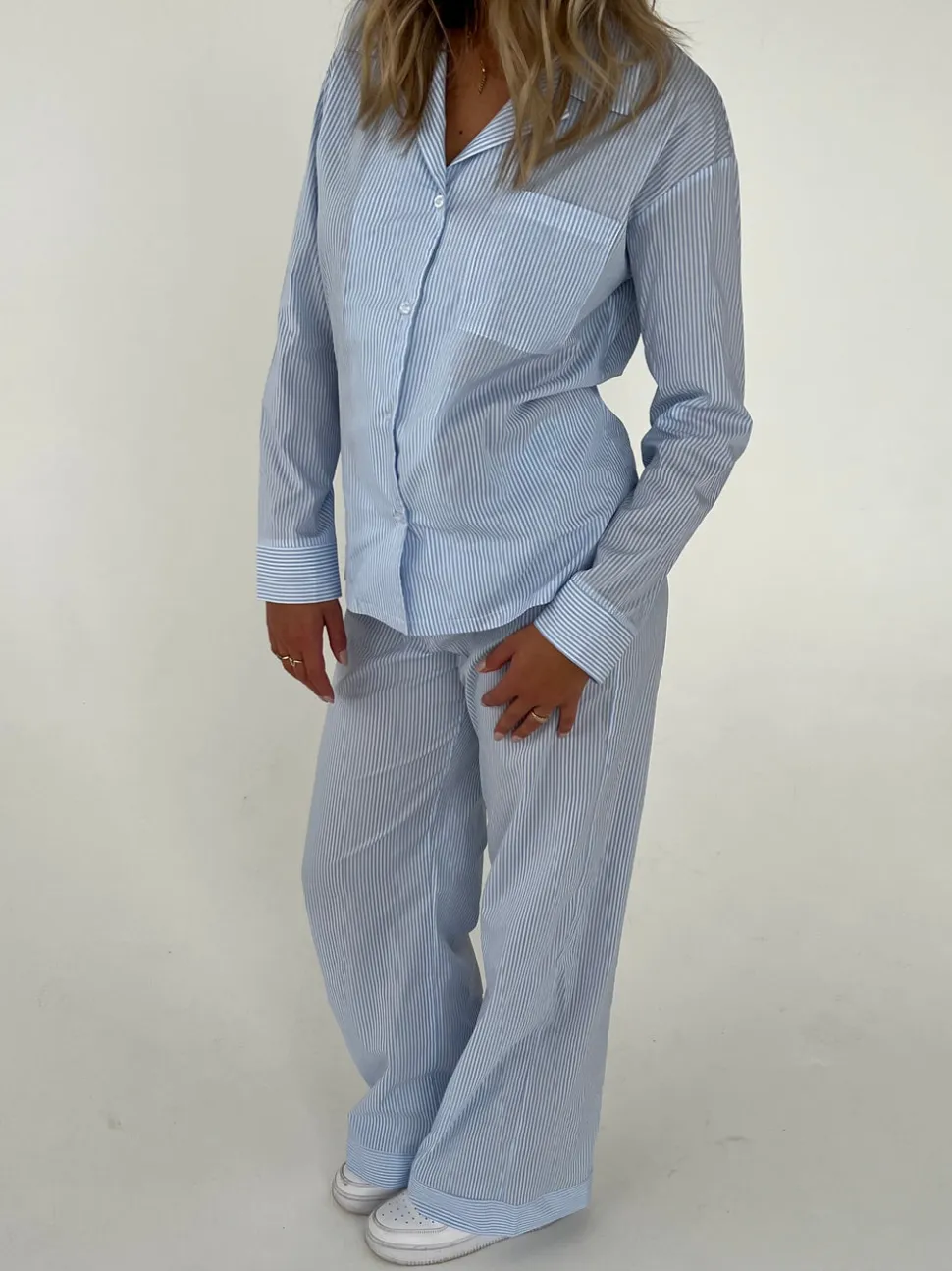 Avana pyjamasskjorte med striber - Blå/hvid
