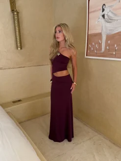 Baili maxikjole med snit - Bordeaux
