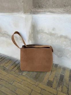 Barcelona skuldertaske i ruskind - Brun