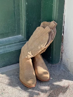 Bassau Cowboystøvler i beige imiteret ruskind