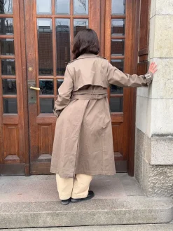 Bitta trenchcoat - Brun