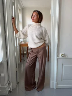 Buka bukser med bindebånd og striber - Brun