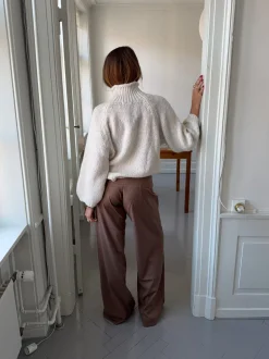 Buka bukser med bindebånd og striber - Brun