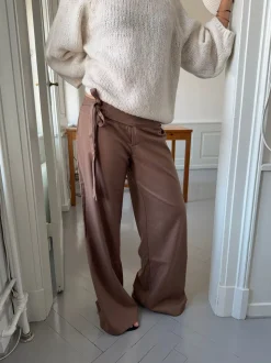 Buka bukser med bindebånd og striber - Brun