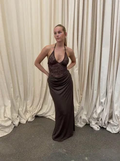 Camillene kjole med blonder - Brun