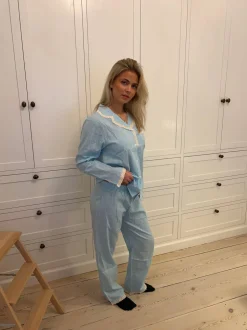 Carol pyjamas sæt med blonder - Lyseblå