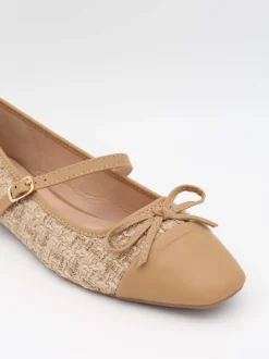 Cassadrina ballerinaer med detaljer - Beige