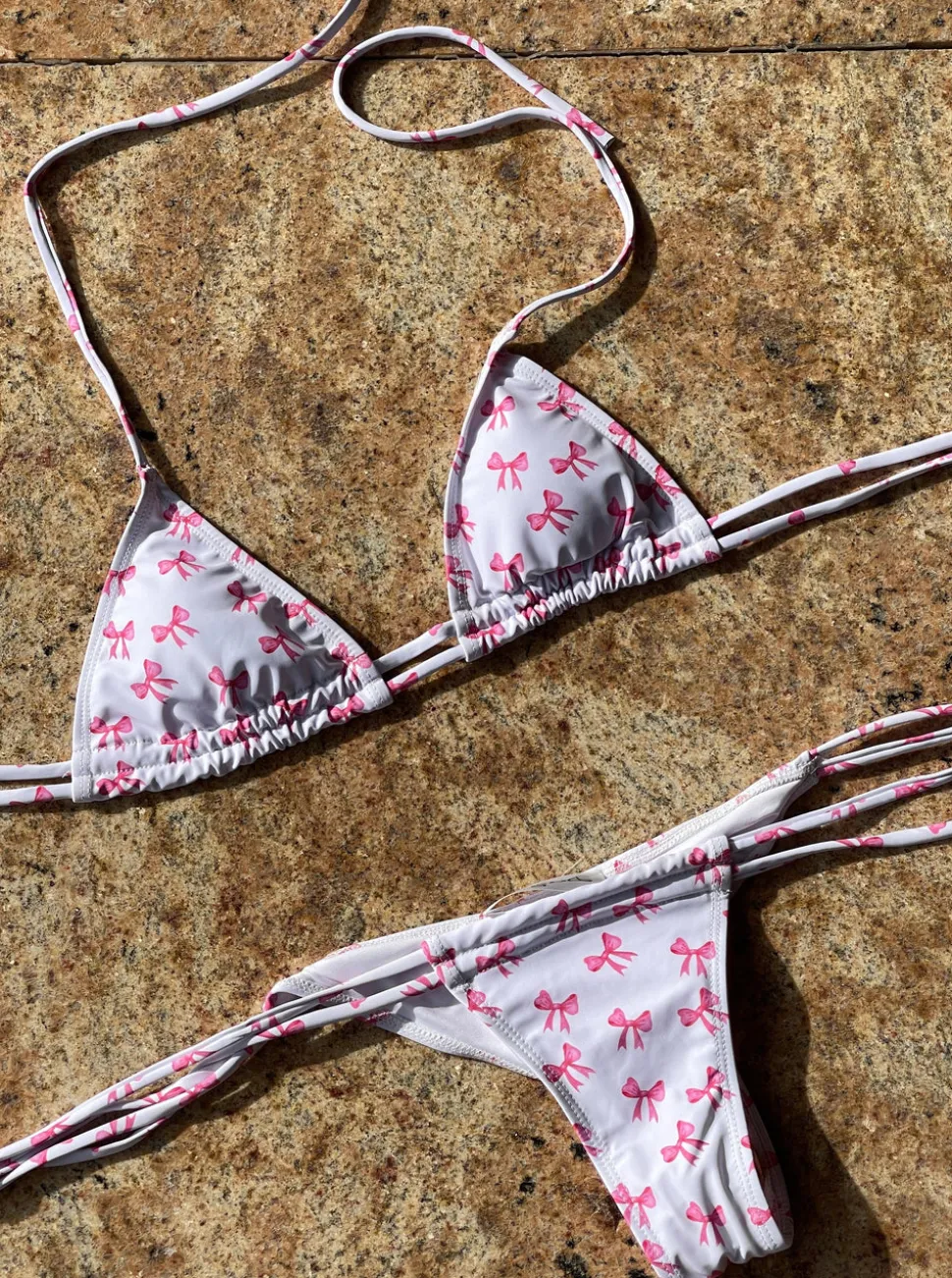 Caterina bikini med sløjfer - Hvid/pink