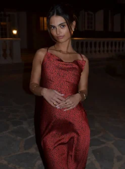 Charline satinkjole - Rød