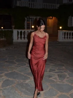Charline satinkjole - Rød