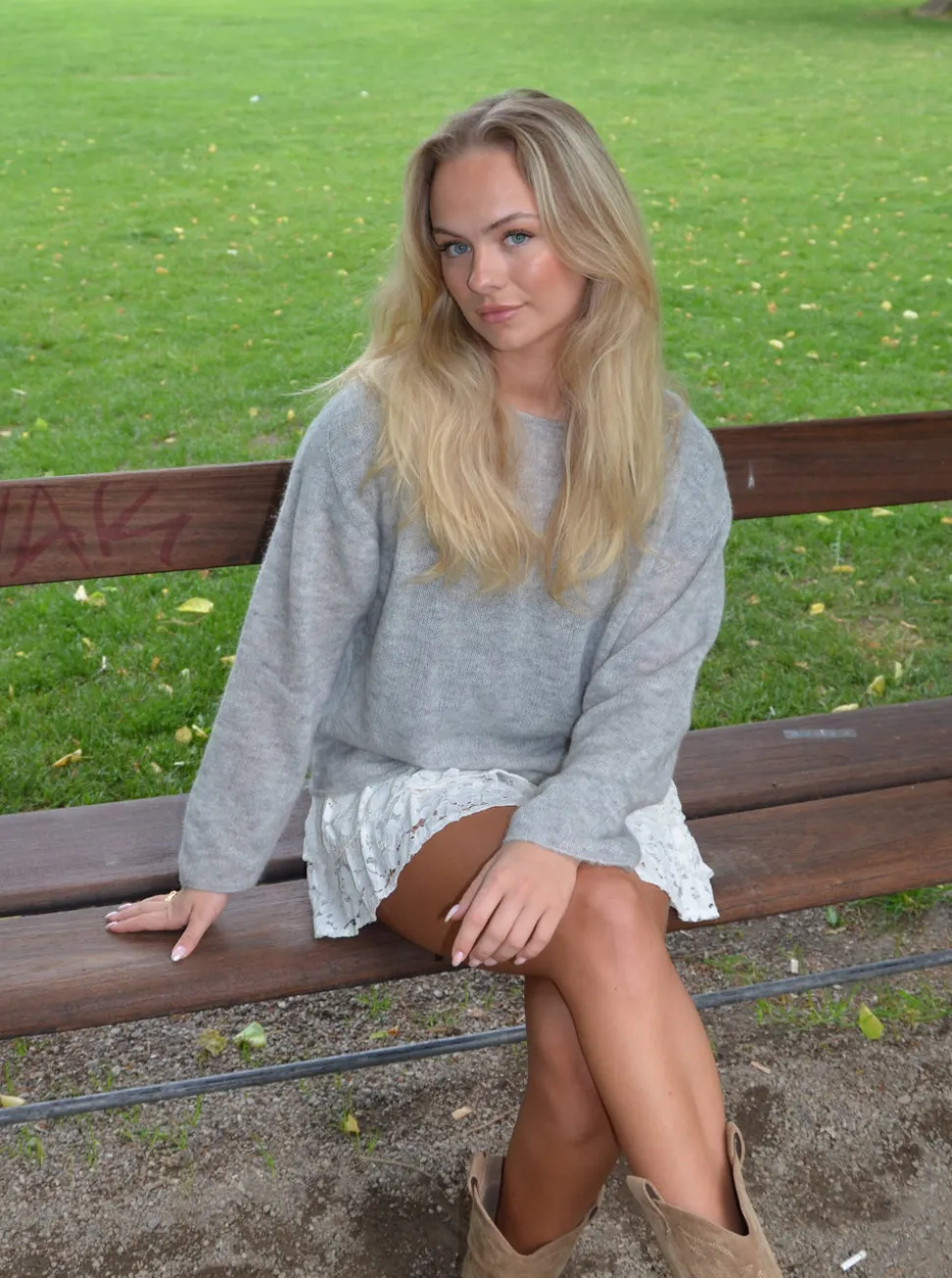 Ciara striktrøje - Lysegrå