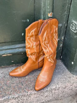 Cille cowboystøvler i imiteret læder - Brun