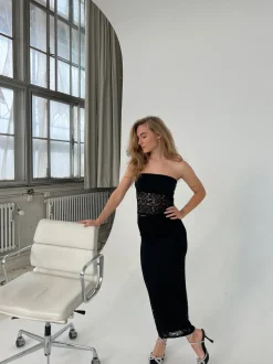 Claudie nederdel i blonde - Sort