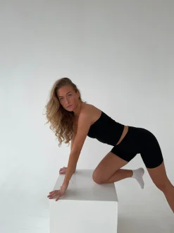 Core tube top - Jet Black