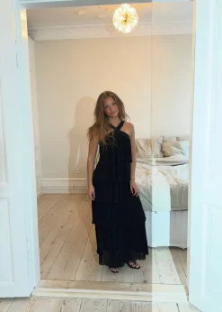 Daicy kjole med flæser - Sort