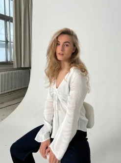 Denisi satinbluse - Hvid