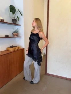Dixie kjole med blonder - Sort