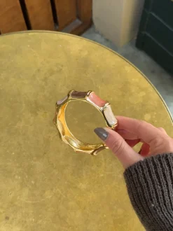 Ebony armbånd med striber - Koral/brun/guld/off white