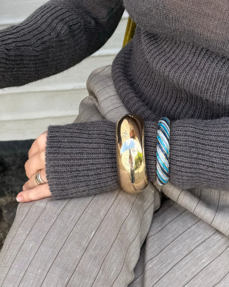 Eivora armbånd med striber - Blå nuancer/guld