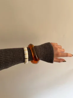 Eivora armbånd med striber - hvid/guld