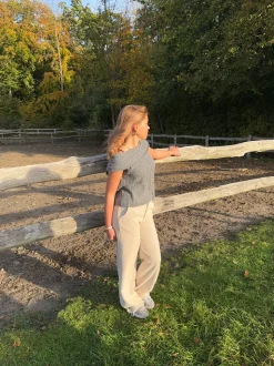Elinor off shoulder strikvest - Grå