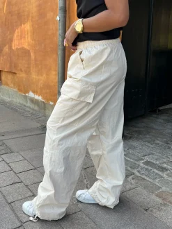 Elita bukser med lommedetaljer - Beige