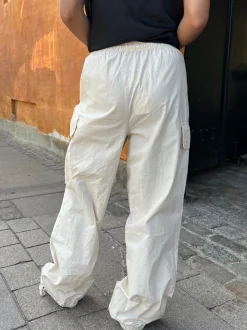 Elita bukser med lommedetaljer - Beige