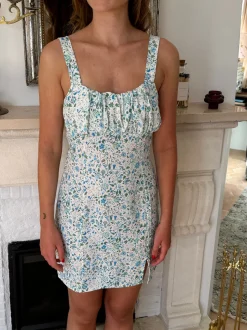 Elvalina kjole med blomster - Hvid/blå