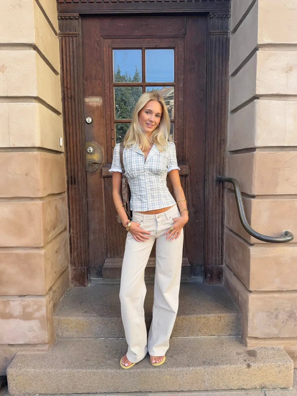 Emmaline lavtaljede jeans - Lys beige