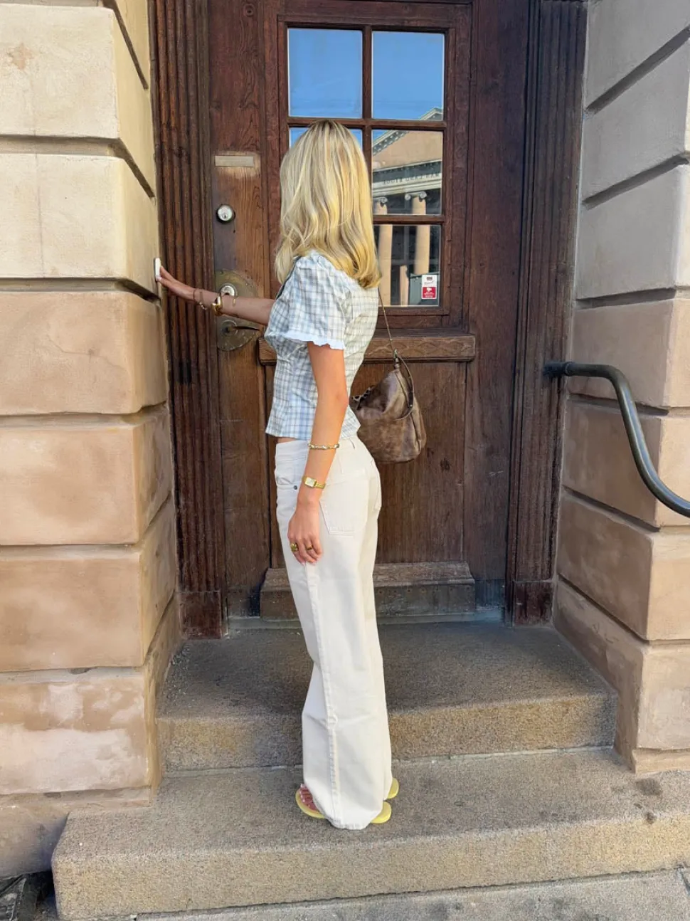 Emmaline lavtaljede jeans - Lys beige