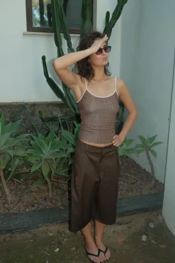 Esmaralda top med polkaprikker - Brun/beige