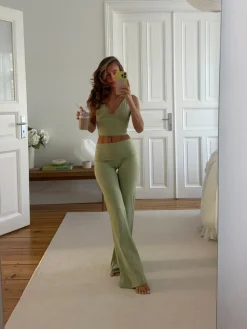 Essential flared pants - Matcha