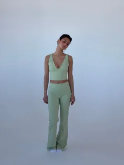 Essential flared pants - Matcha