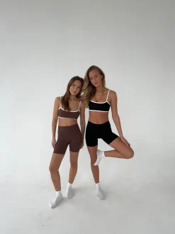 Essential shorts - Jet Black